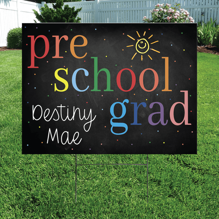Kindergarten Grad Yard Sign