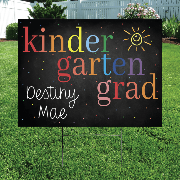 Kindergarten Grad Yard Sign